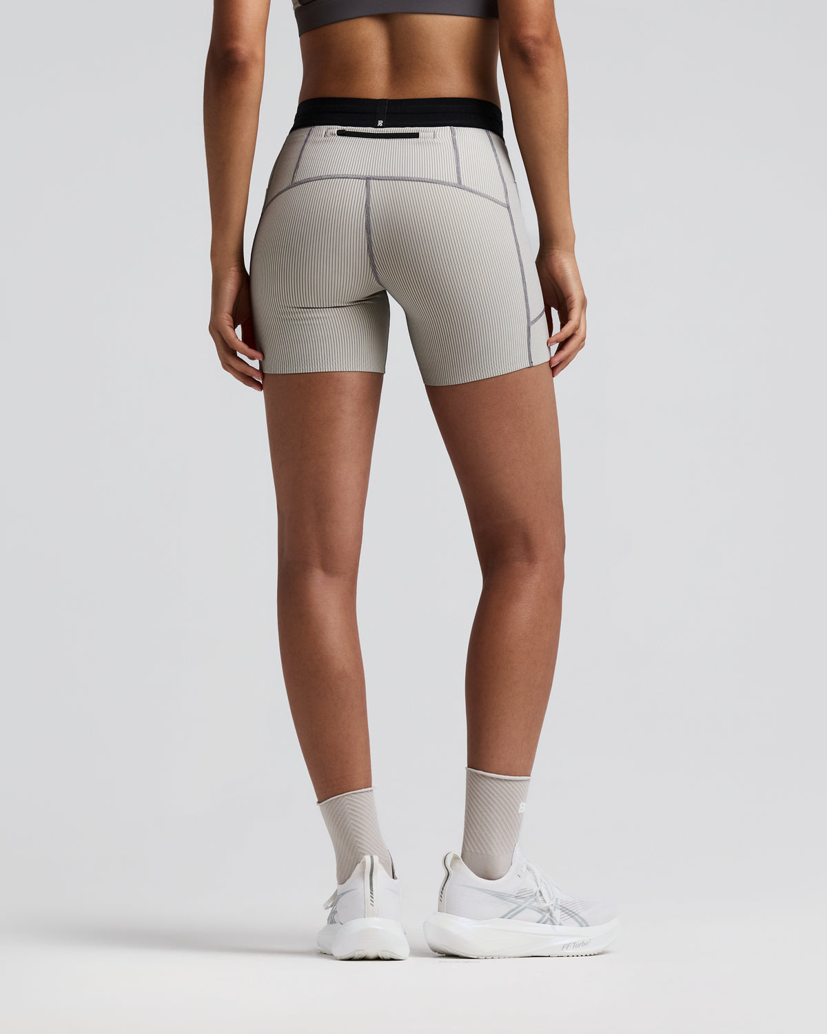 Women's Striped Cadence™ 5" Compression Shorts - Plaster / Slate