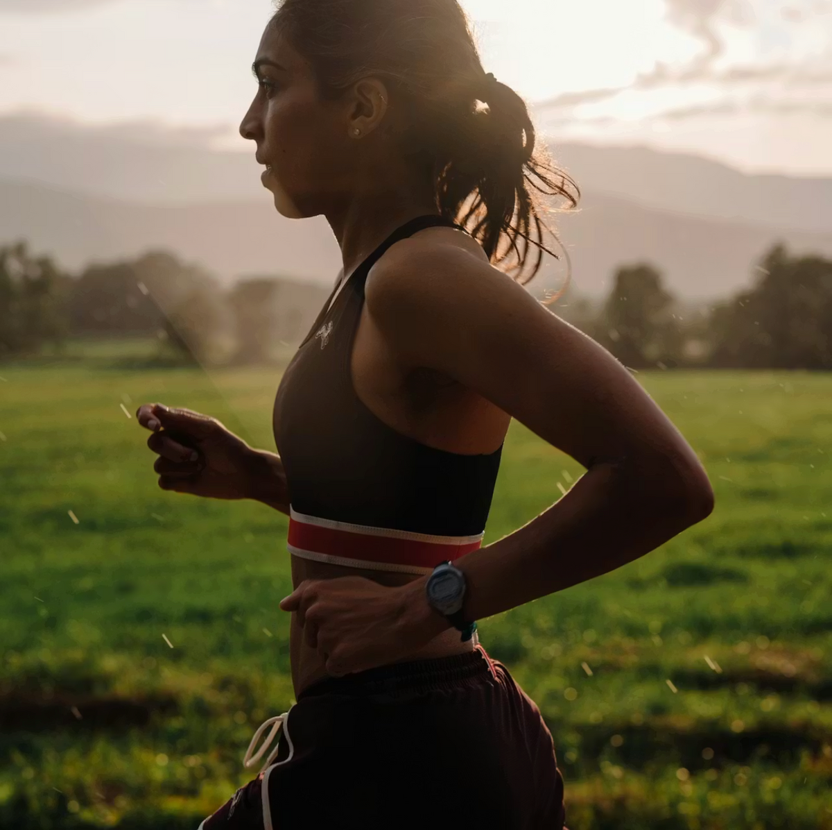 RUN BRA - BLACK