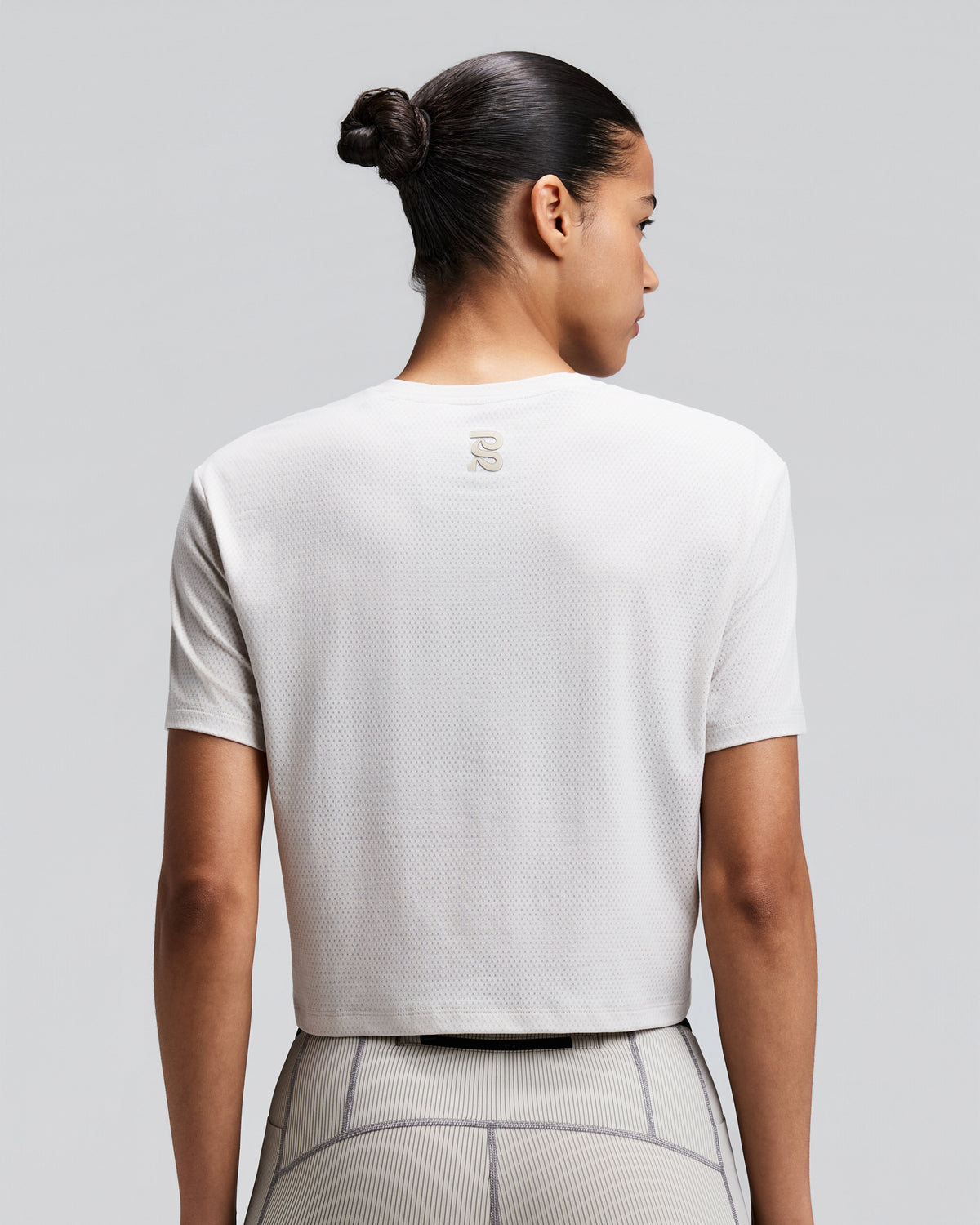 Women's Micromesh™ Cropped Run Tee - Plaster