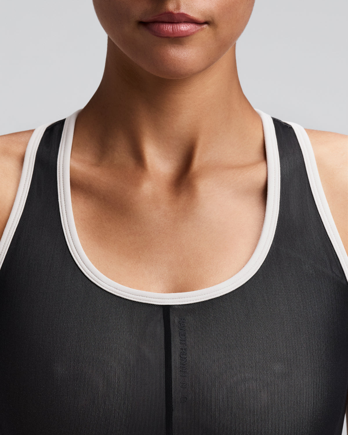 Women's Vanisher™ Reverso™ Scoop Neck Run Bra - Black / Plaster