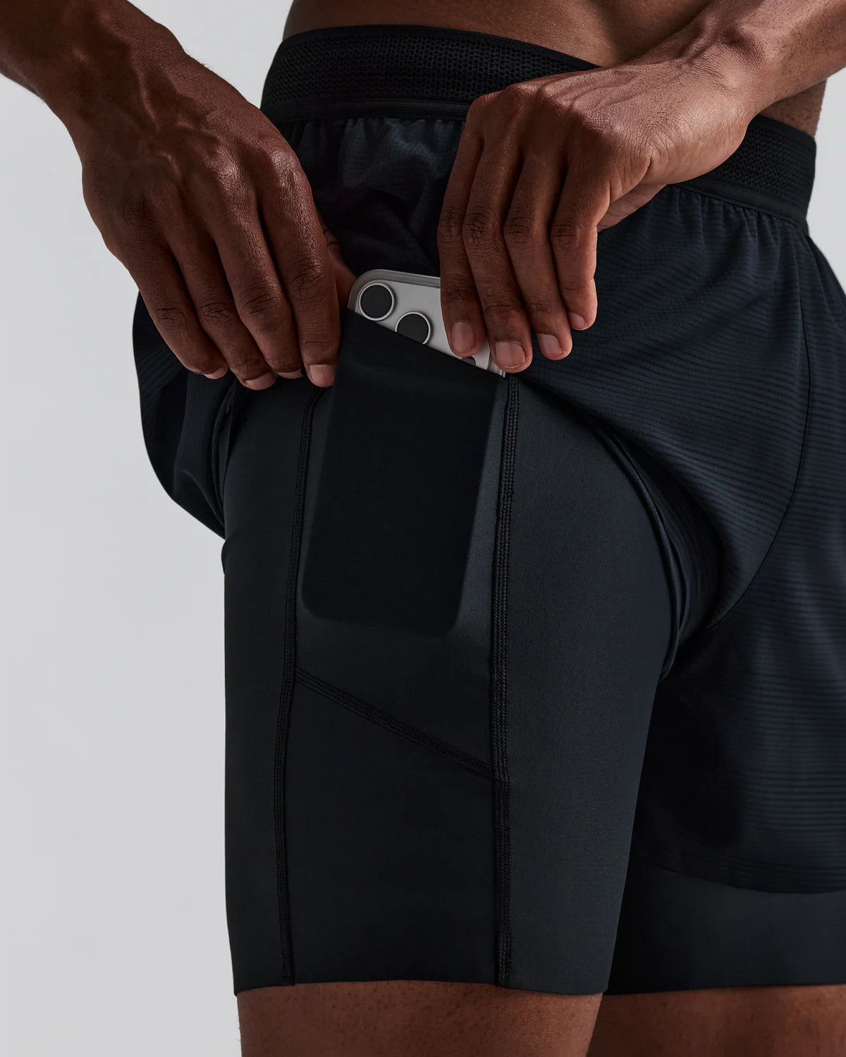 Men's CoolGrid™ 2-in-1 Run Short - Black