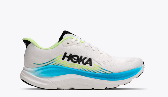 HOKA Clifton 11 — Hombre — Frost/Black