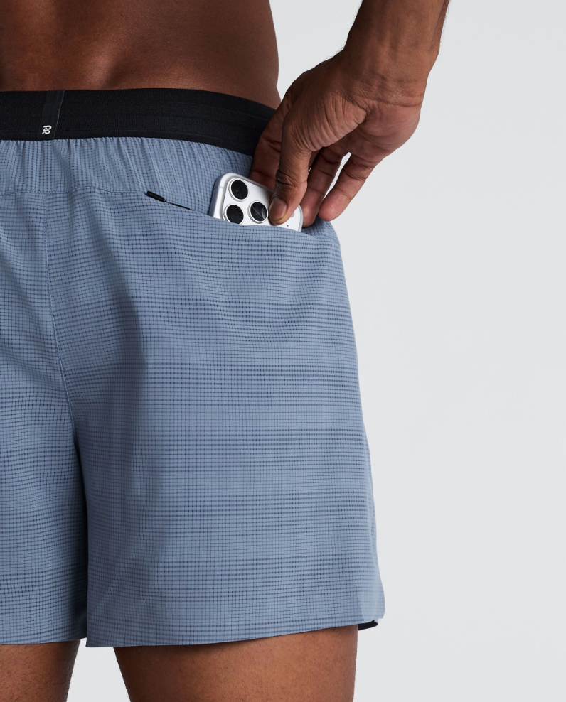 MEN COOLGRID 5" RUN SHORTS - STEEL HORIZON