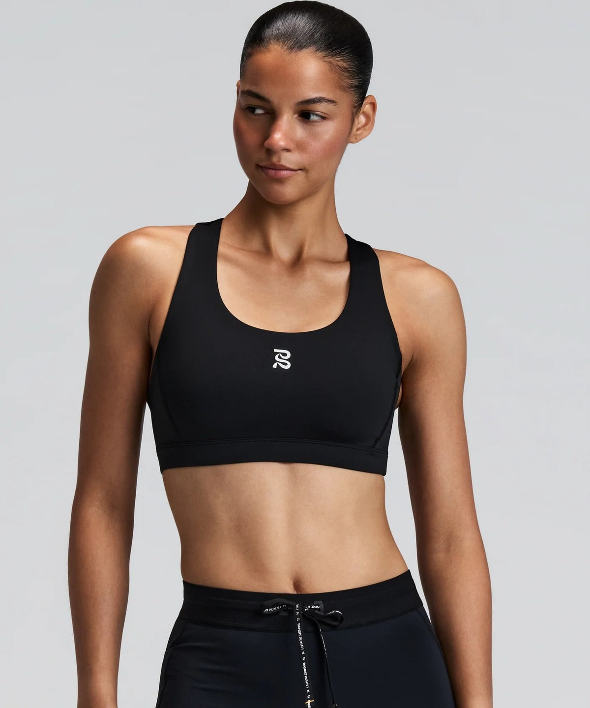 WOMEN STAMINA SCOOP NECK RUN BRA - BLACK