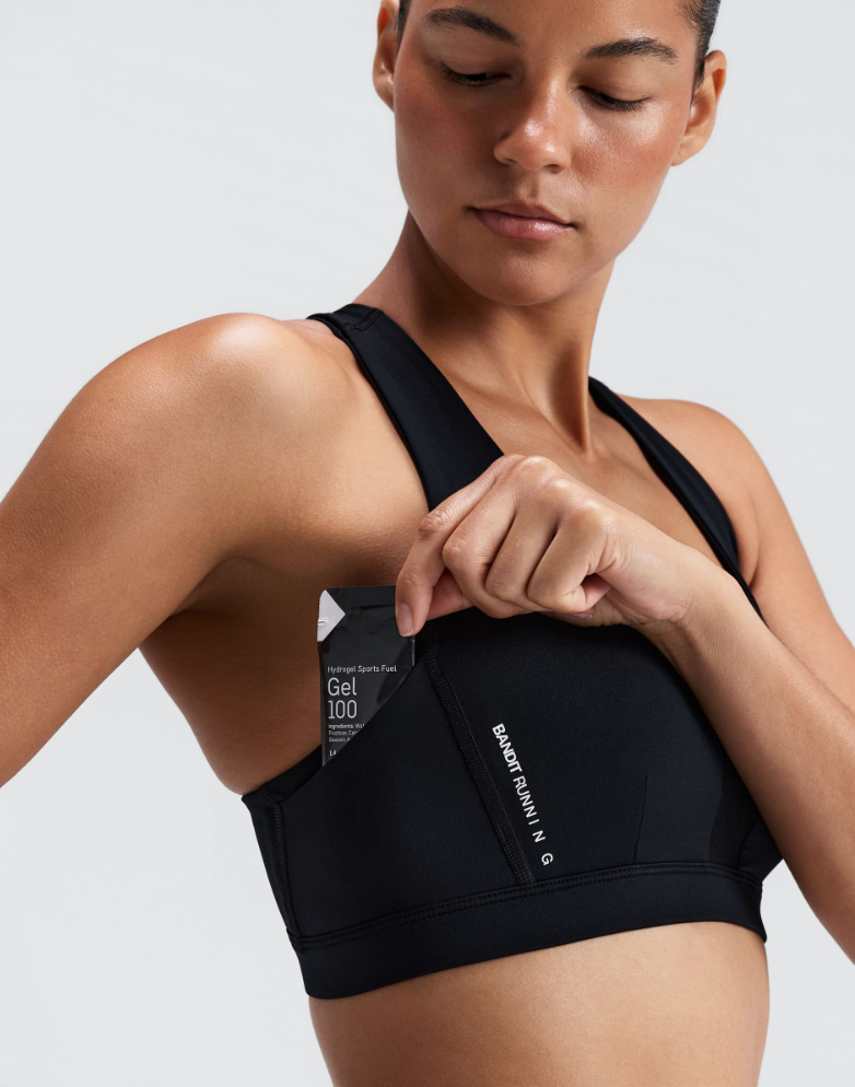 WOMEN STAMINA-V GEOMESH V-NECK RUN BRA - BLACK